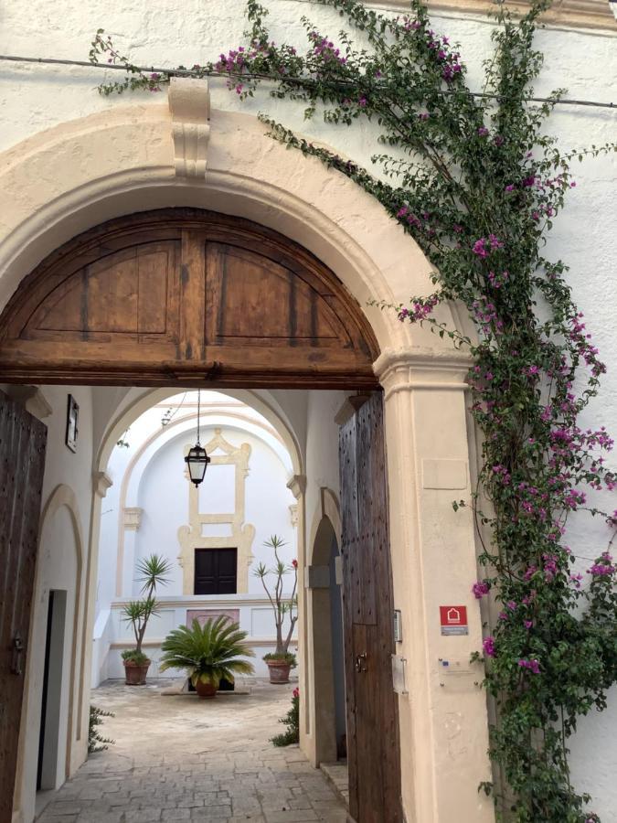 Palazzo Cariddi Bed & Breakfast นาร์โด ภายนอก รูปภาพ