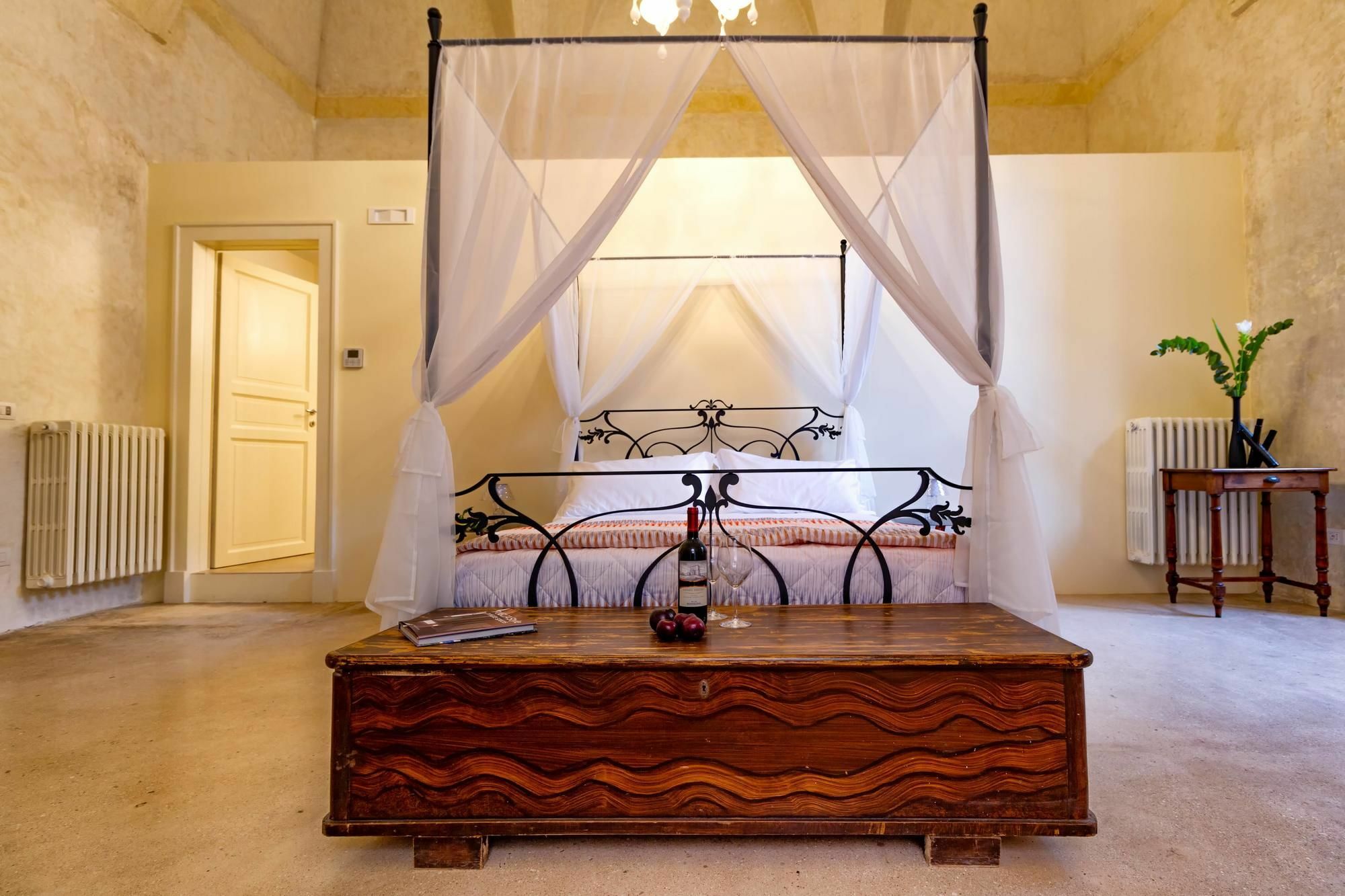 Palazzo Cariddi Bed & Breakfast นาร์โด ภายนอก รูปภาพ