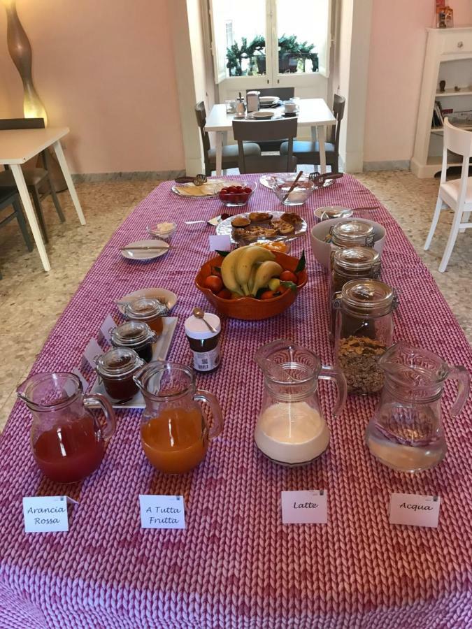 Palazzo Cariddi Bed & Breakfast นาร์โด ภายนอก รูปภาพ