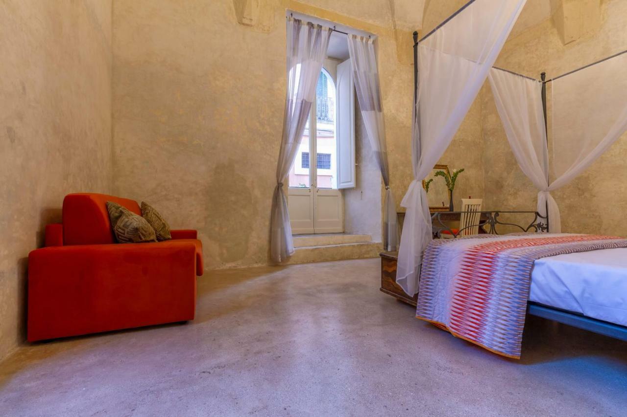 Palazzo Cariddi Bed & Breakfast นาร์โด ภายนอก รูปภาพ